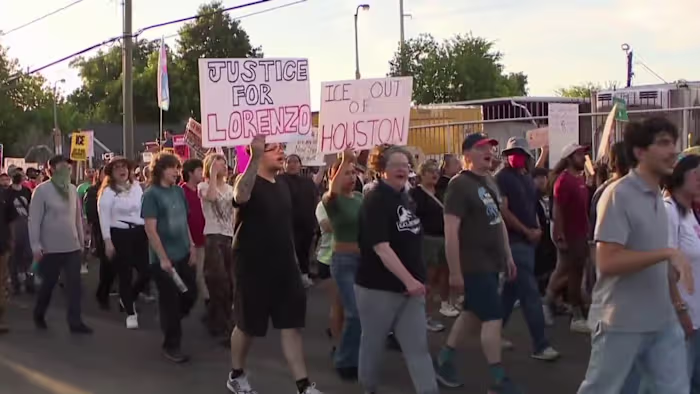 Hundreds of protestors march Canal St. following deadly ICE shooting of Lorenzo Salgado Araujo